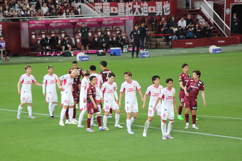 ヴィッセル神戸vs.セレッソ大阪:セットプレイの様子